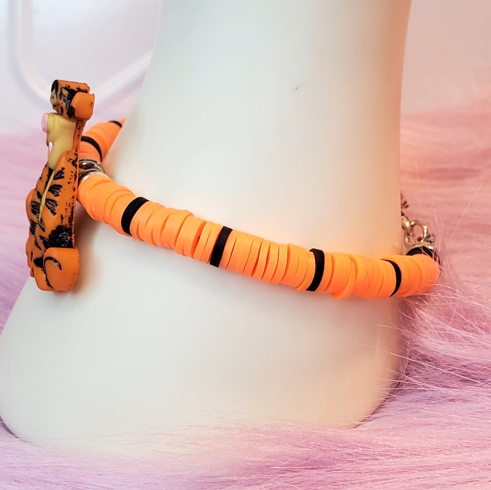 Handmade Beaded heishi bracelet Tigger - Picture 3 of 4